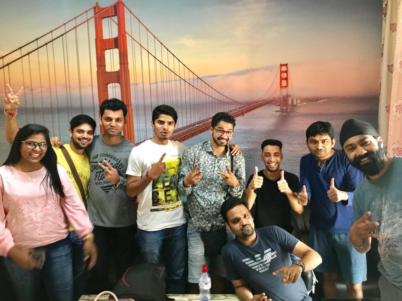 دبي California Hostel المظهر الخارجي الصورة